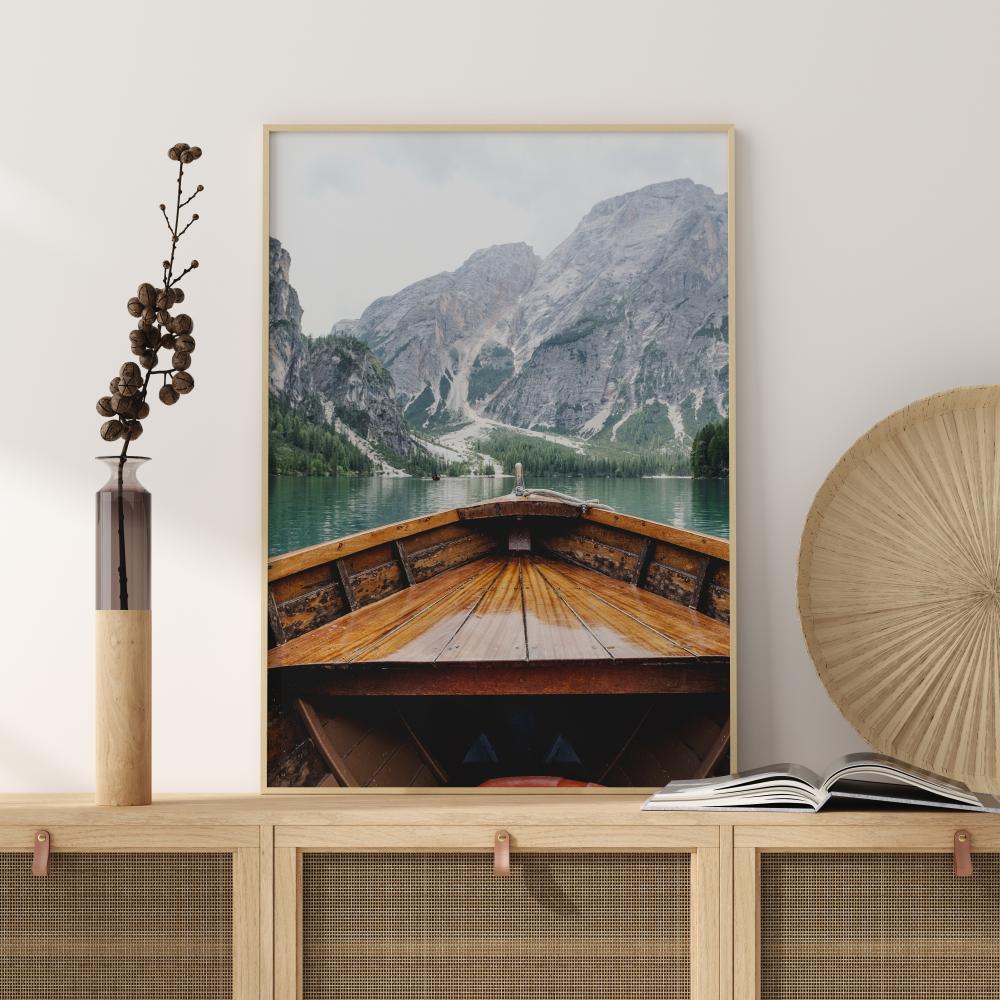 Bildverkstad Boat In The Loch Poster