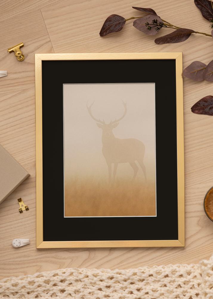 Ram med passepartou Fotolijst Trendy Goud 45x60 cm - Passe-partout Zwart 30x45 cm